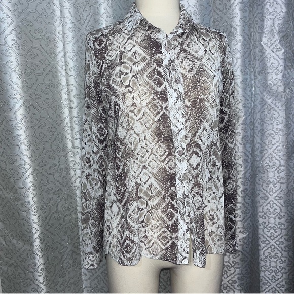 Unleash Your Inner Wild: Creative Commune Sheer Oxford Blouse T3 - Picture 4 of 4